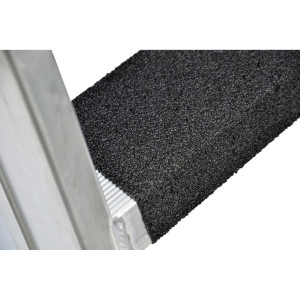 Stufenstehleiter einseitig begehbar mit Bügel und Antirutschbelag