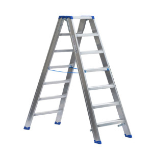 Stufenstehleiter beidseitig begehbar